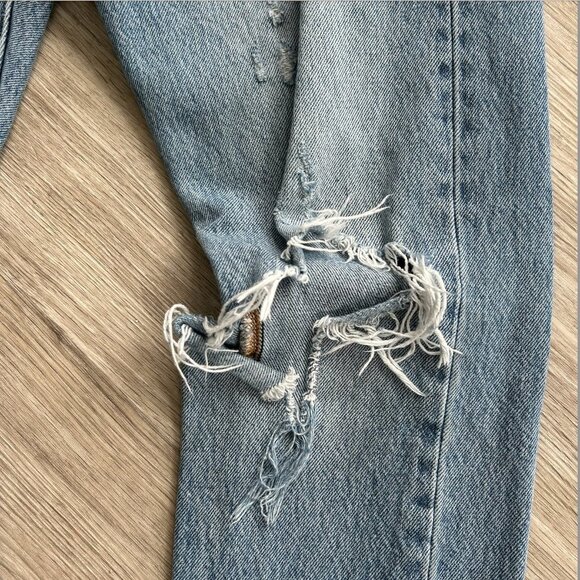 Levi’s 501 Skinny Premium - Picture 6 of 15